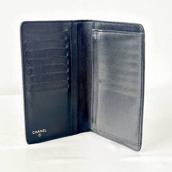 Chanel Black Wallet with Chain - Picture 11 of 16